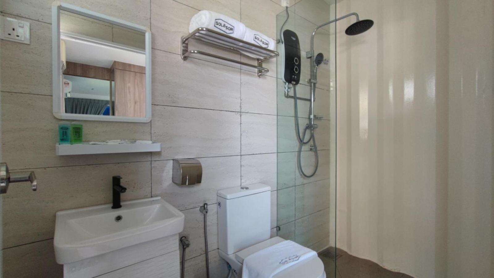Solesor Kampong Beach Resort بورت ديكسون المظهر الخارجي الصورة